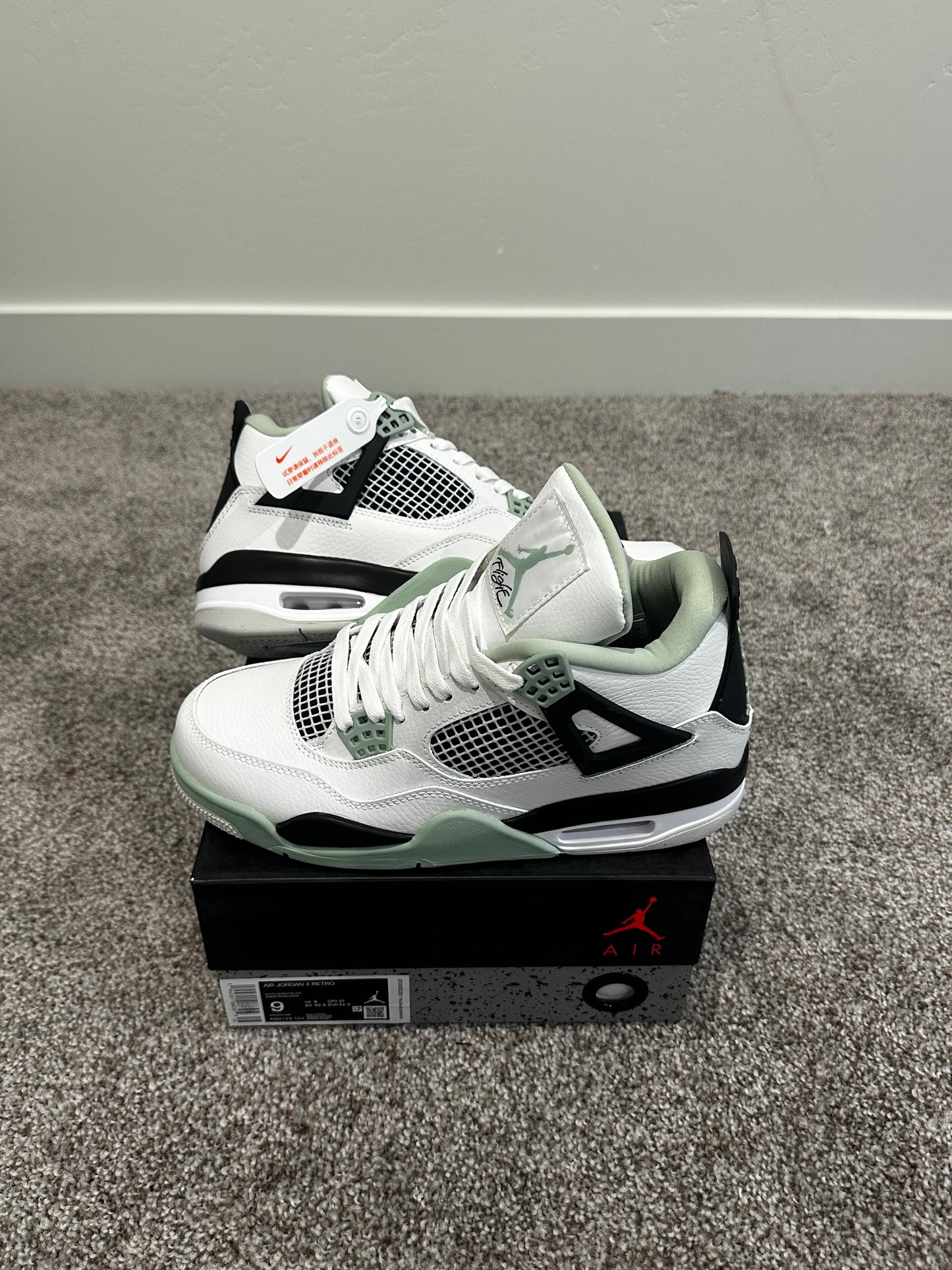 Men’s Seafoam sneakers size 9