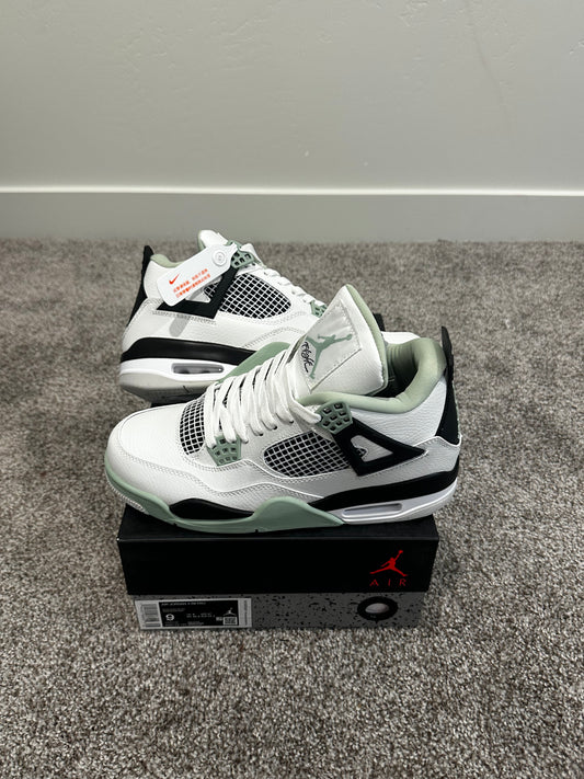 Men’s Seafoam sneakers size 9