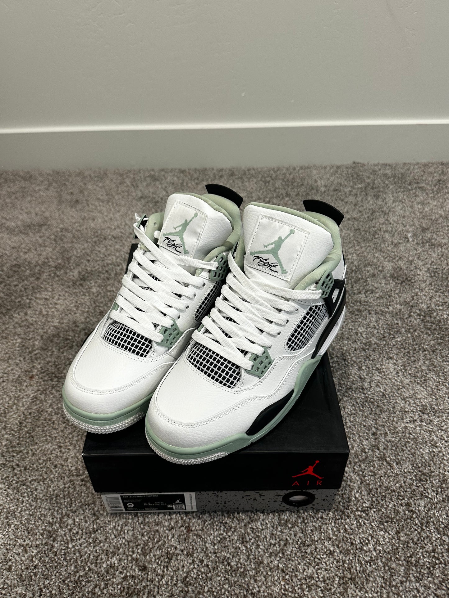 Men’s Seafoam sneakers size 9