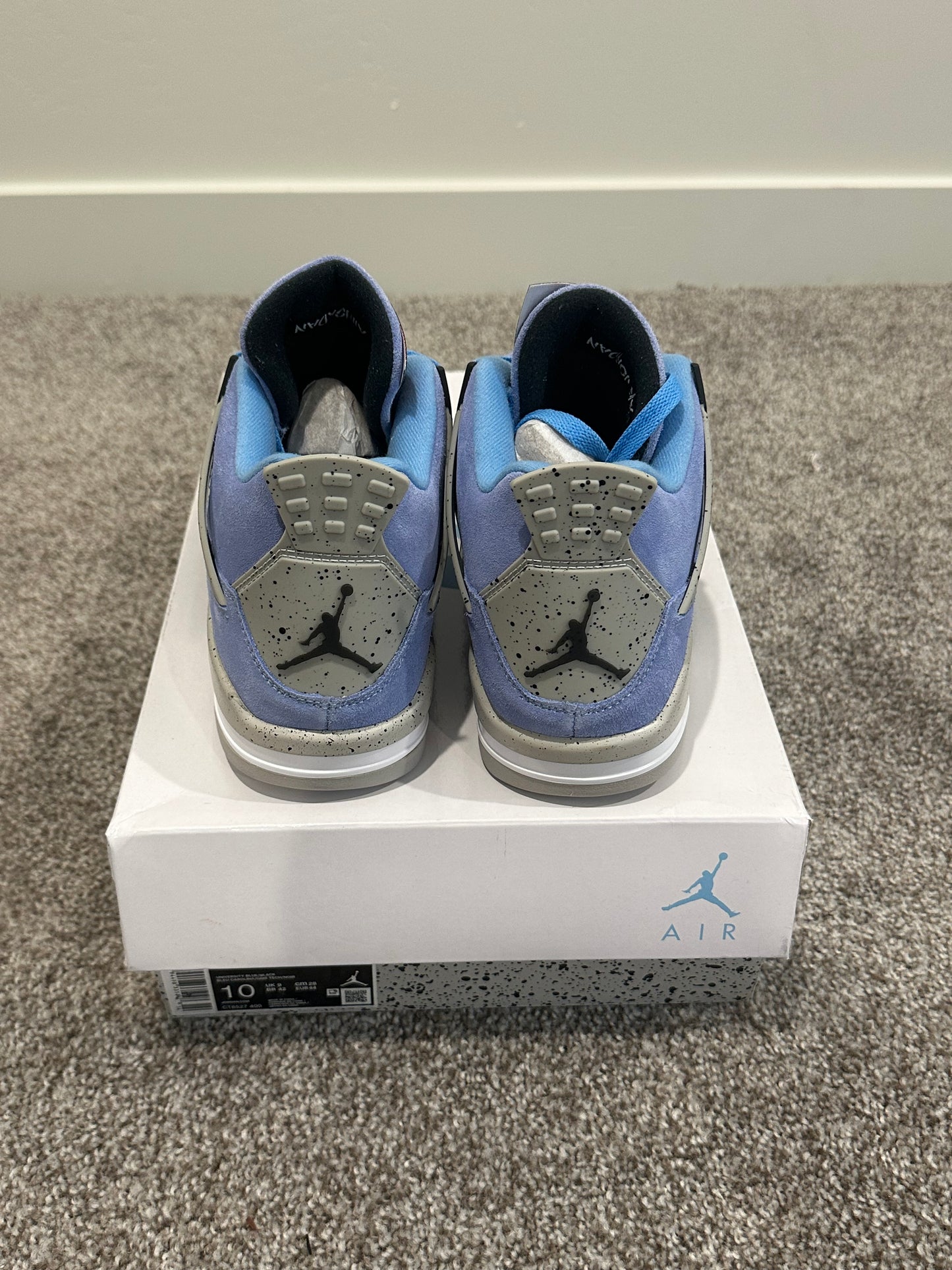 Men’s Blue sneakers size 10