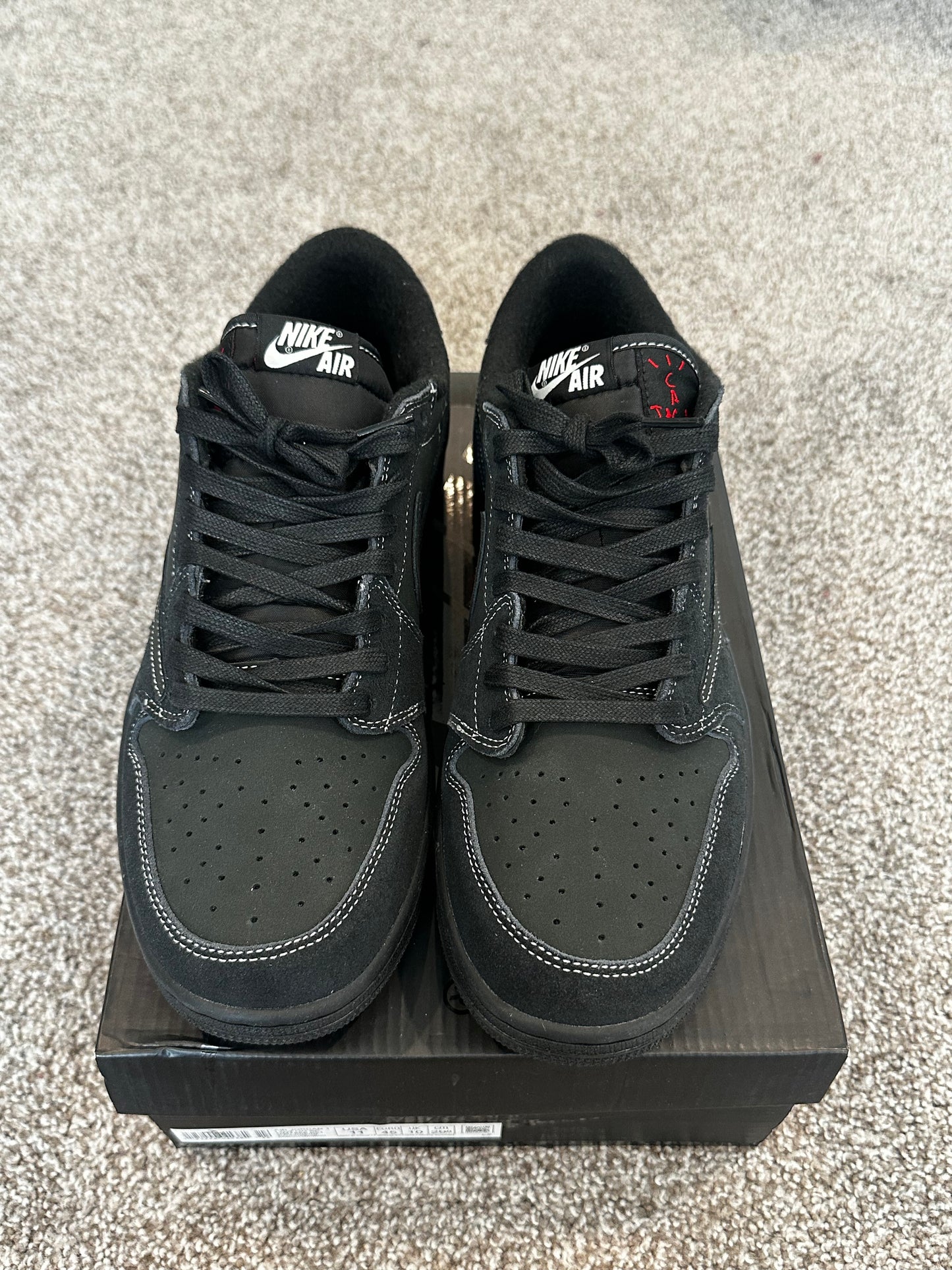 Black Low Top phantom sneakers size 11 mens