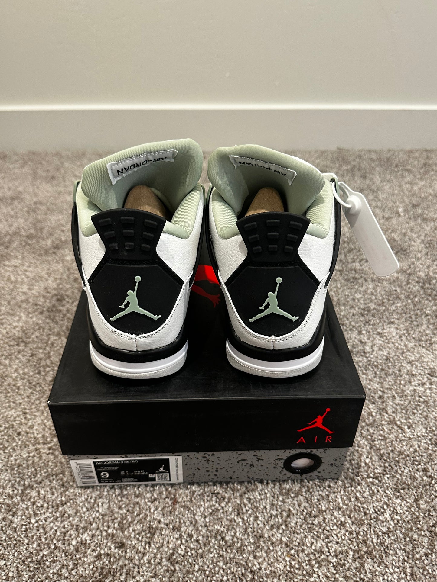 Men’s Seafoam sneakers size 9