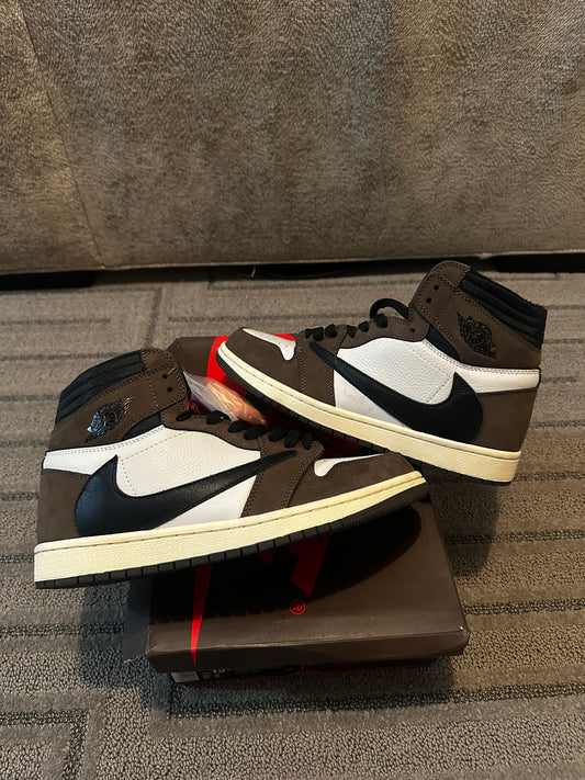 Brown/Black mens jordan’s size 11